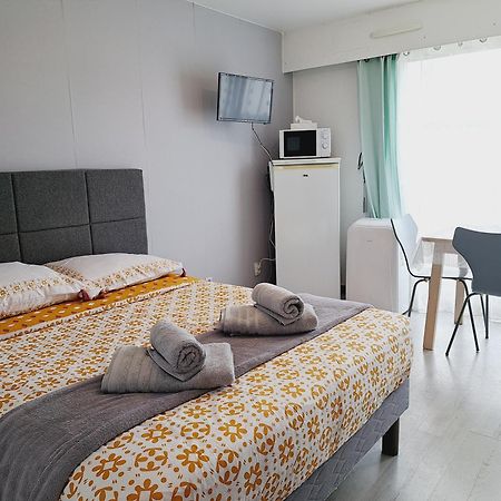 Studio Moderne - Plage Du Grazel Грюїссан Екстер'єр фото